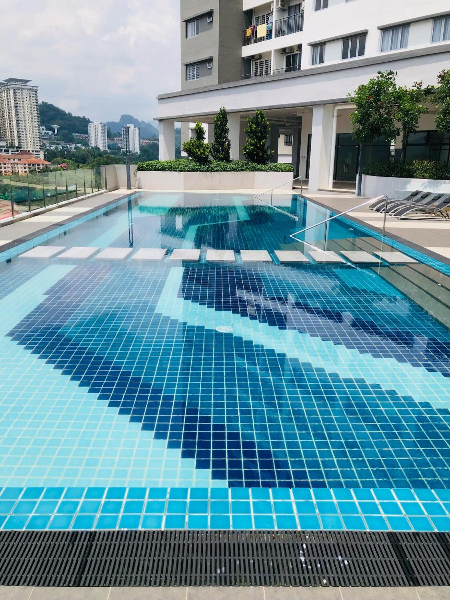 Apartment Cozy 3 , Klcc View , 100 Mbps Wifi , Netflix By Noon's *