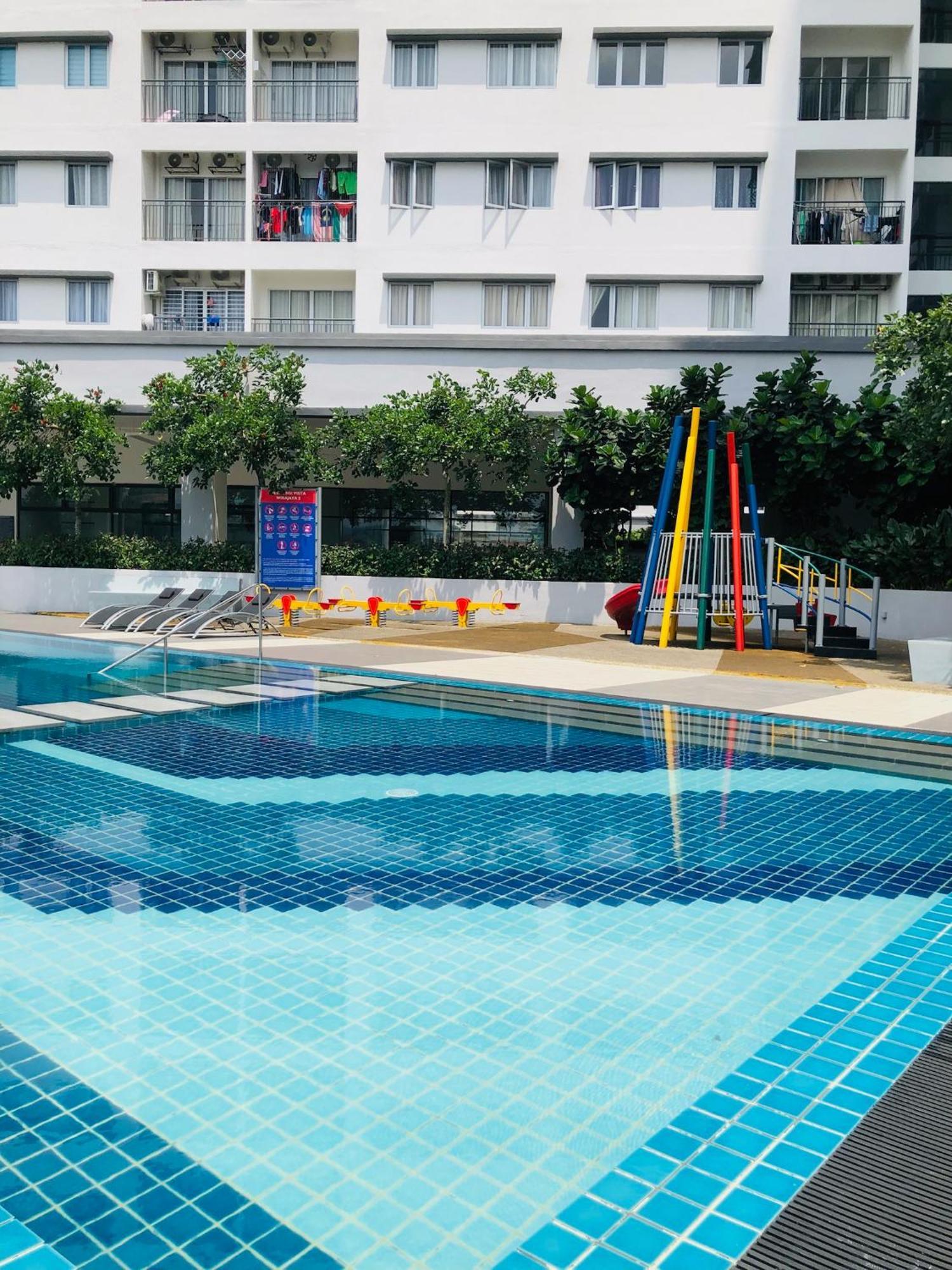 Apartment Cozy 3 , Klcc View , 100 Mbps Wifi , Netflix By Noon's *